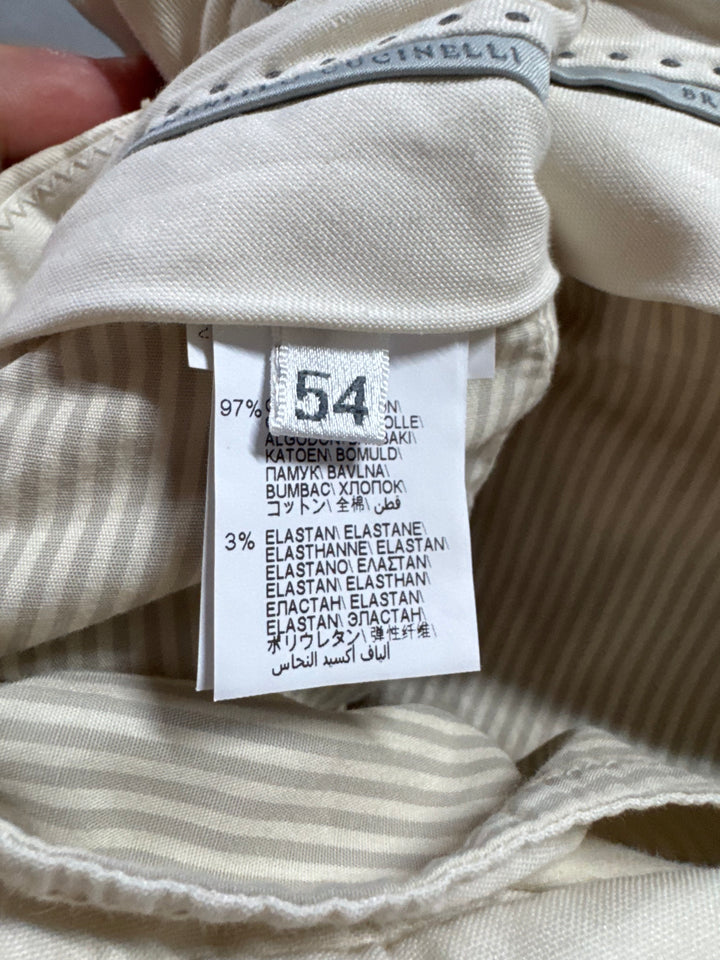 696