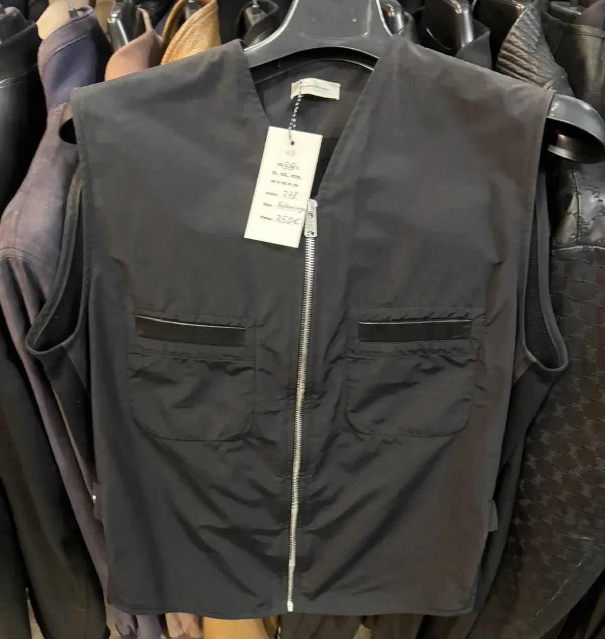 Balenciaga жилет черный