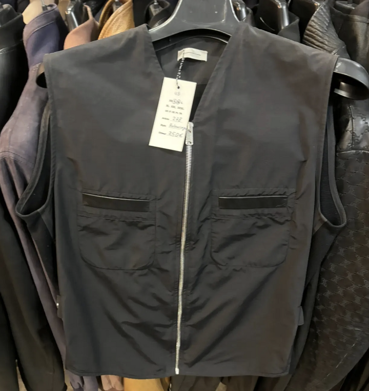 Balenciaga жилет черный